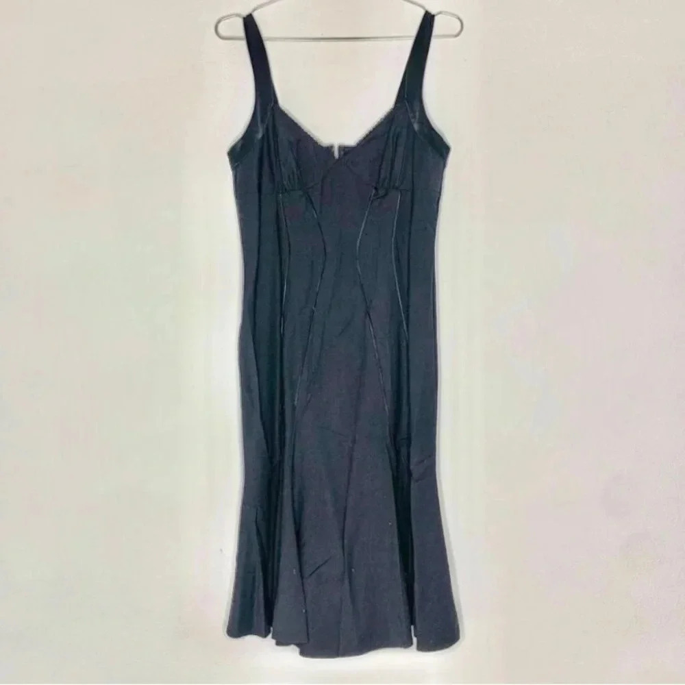 Bebe sleeveless Y2K 00s black vintage sweetheart tulip hem slip dress Sz m 8/10
